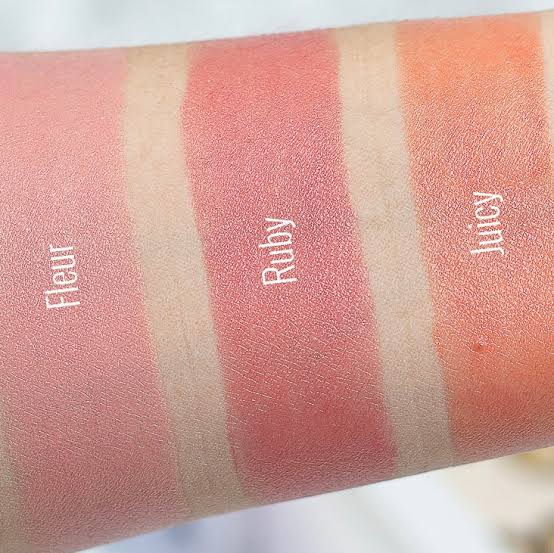 Pixi stick blush on